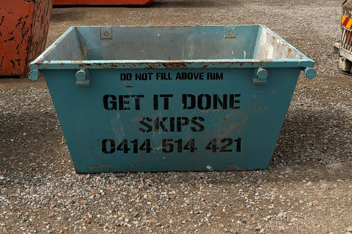 2 cubic metre skip bin