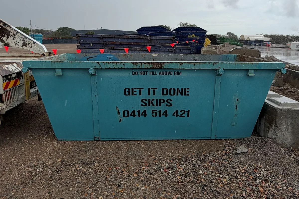 6 cubic metre skip bin